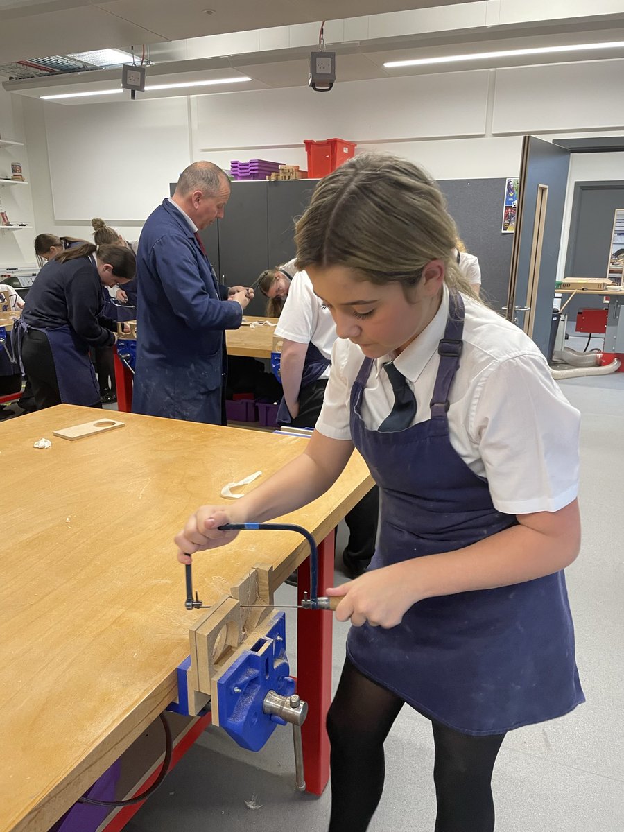 PATCarletonHigh's tweet image. Engineering in action with our Year 8 students building their own wooden phone speakers. Demonstrating great technical skills and creativity in our new workshops! 
#CHSCreativeTechnology #STEM #studentproject