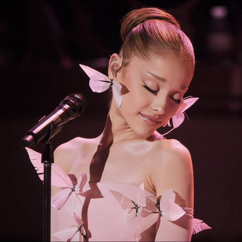 ariloveplace's tweet image. 