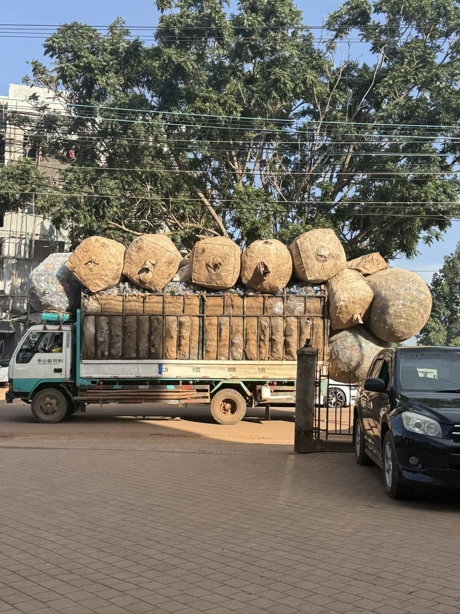 Waste managers in your economy are heroes. It’s quite commendable to pull off such a collection in a society with 30% order 📌😏