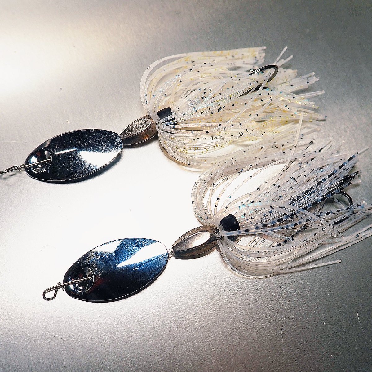 ティート　ニヒトニア　ローカル ティート ニヒトニア ローカル