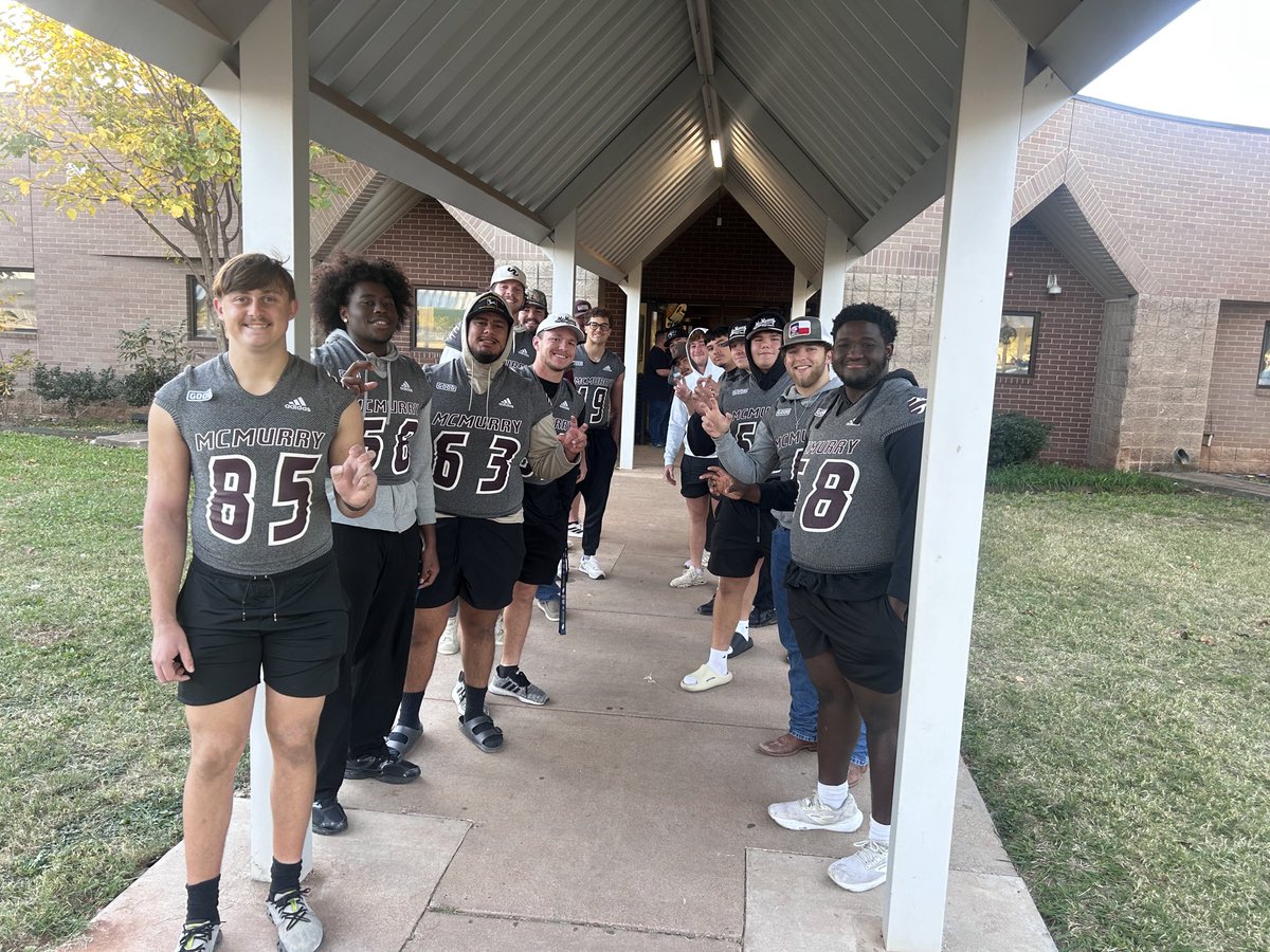 McMURRY FOOTBALL tweet media
