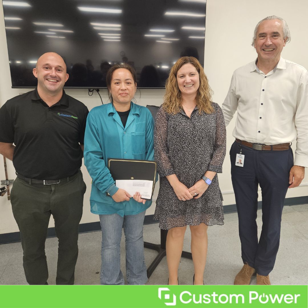 _CustomPower's tweet image. Shoutout to our Employee of the Quarter, Cindy Lieu! Cindy our production team to hit monthly goals and delivers fast, creative solutions. She’s collaborative, professional and positive, and drives efficiency and cost savings across the board!

#Team #TeamWork #EmployeeAward