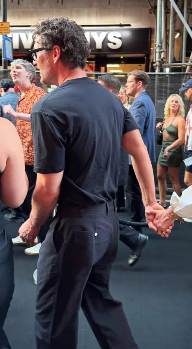 bunnyhead_'s tweet image. 