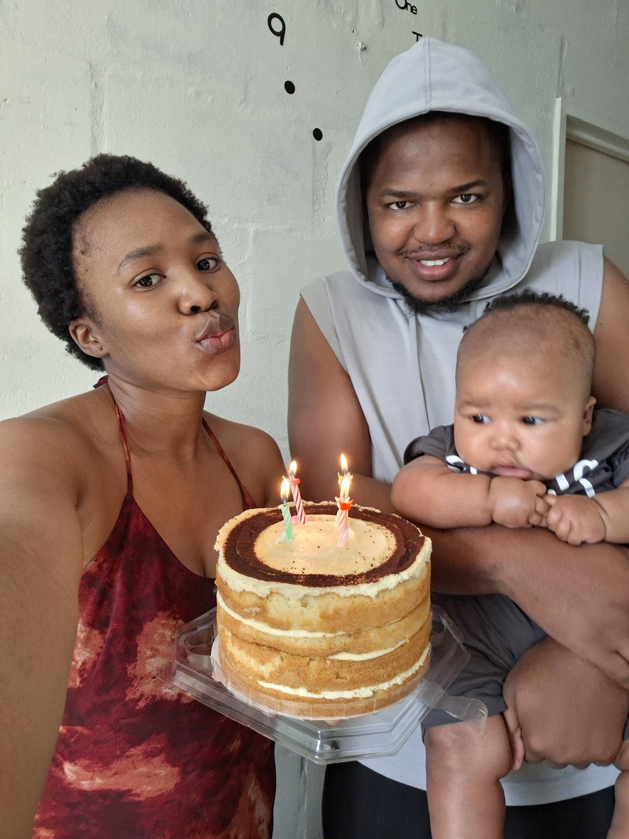 SNombila's tweet photo. 4 months https://t.co/0FNq7NHc4B
