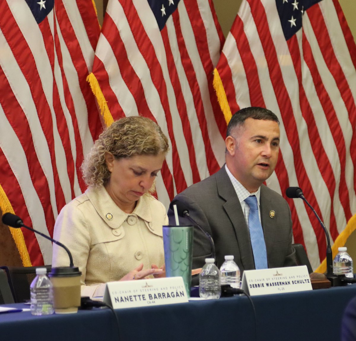 RepDarrenSoto's tweet photo. This week, I returned to DC to #SaveObamacare, deliver SNAP, & reopen the government. Meanwhile, House Republicans have been out of session for six weeks straight.
We discussed the impact of the GOP shutdown on millions of Americans who are being hurt by this unnecessary crisis. https://t.co/gaSjSxGBxa