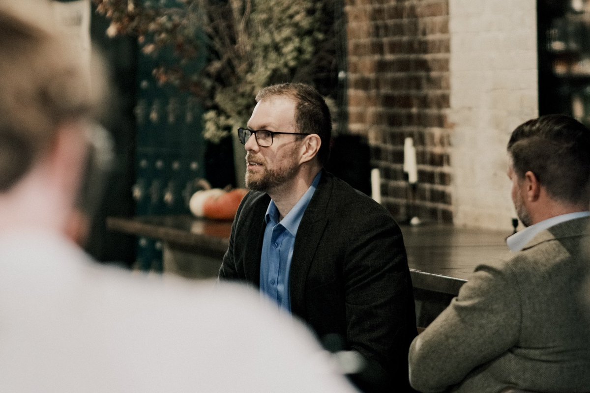 umdeclaration's tweet image. Time flies, our 9th symposium is already here! Huge thanks to Dr. Matthew Trudgen for kicking things off last night with an engaging discussion on the importance of the U.S.–Canada relationship.