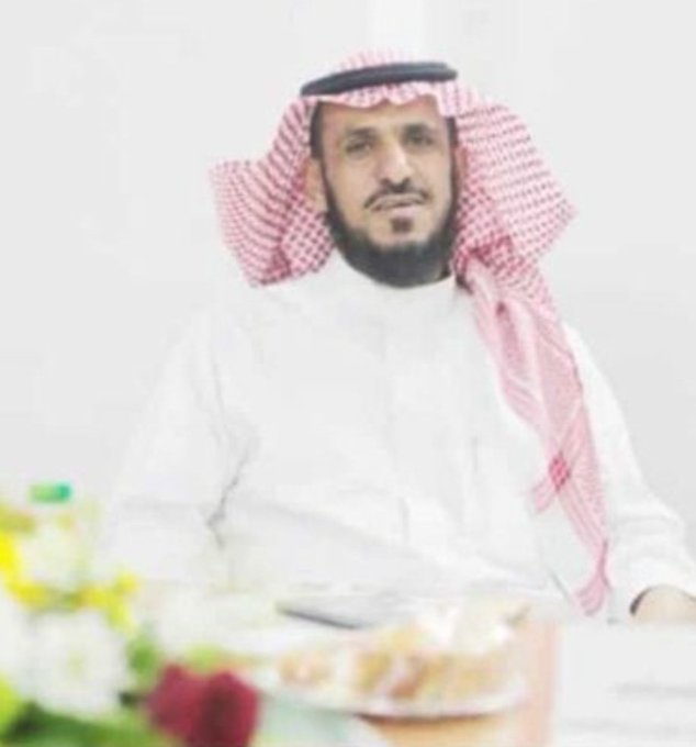 (رحل الجسد وبقي الأثر)

وانا اقلب اوراقا وصورا جمعتني بالأستاذ #تراحيب_عايض_البقمي
وكانت في بعض المبادرات المجتمعية أثناء عملي بمحافظة #تربة 
كان الأستاذ تراحيب بن عايض البقمي مشرف النشاط بتعليم  تربة بمحافظة #الطائف 
معطاء بكل المقاييس 
 فقد رحل عن دنيانا وبقي أثره يضيء دروب