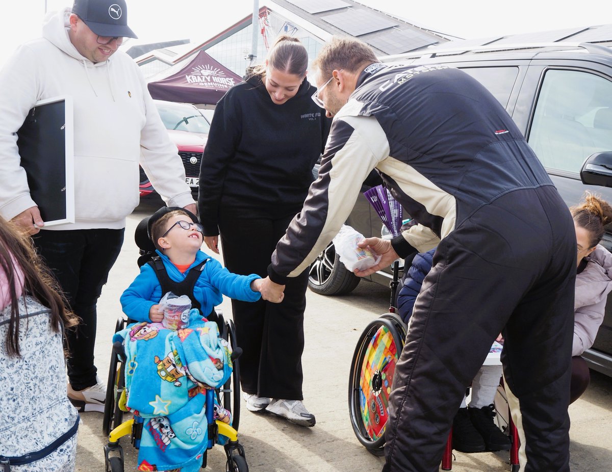 WellChildFams's tweet image. 💌 Want to be the first to know about fun events, creative clubs &amp;amp; exclusive giveaways?
Join the WellChild Family Tree- a warm, welcoming community for parents of children with complex medical needs.  Visit: wellchild.org.uk/get-support/jo… #JoinTheCommunity #WellChildFun