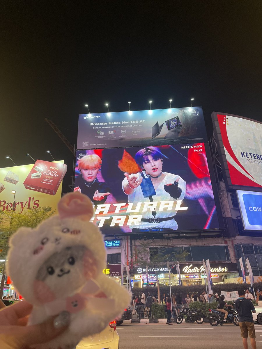 gunwks's tweet photo. hehe @ForMYGunwookie 🤍 https://t.co/5g8cOUP8vt