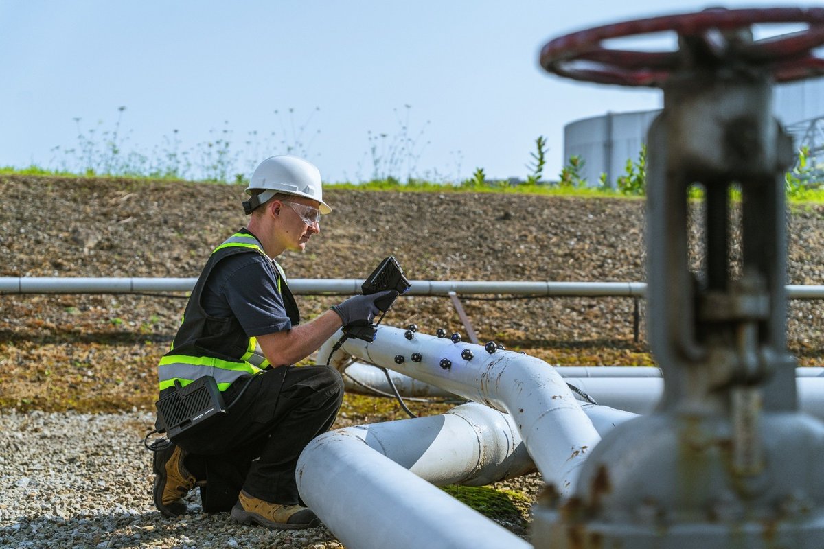 Keeping pipelines and refineries safe isn’t easy. That’s why we developed the HandySCAN 3D | EVO Series, a smarter way to inspect, report, and decide. 

Learn how autonomy, simplicity, and augmented reality are reshaping field inspection in our blog👇
ow.ly/8eLU50XmHR6