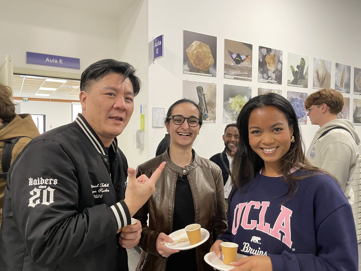 xrpl_commons's tweet image. Ciao da Roma! 🇮🇹 The IXH 25 Hackathon has kicked off and the room is buzzing.

Students from top Italian universities and across Europe are coming together to advance #cryptography and #Blockchain . 
Several of the XRPL Commons 🌊Aquarium residents are also attending and bringing…