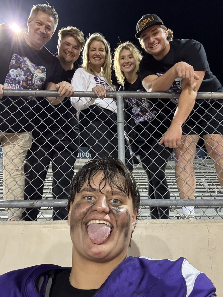 The last snap for #57 in HS. From start to finish <a href="/NashLeingang/">nash leingang</a> you played the game with relentless passion and energy. You were always available for your team, never missing a start in 3 years. You were an outstanding teammate. PROUD OF YOU!