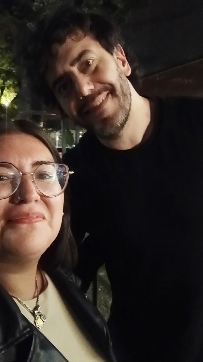 Ivanalisandro18's tweet photo. Feliz cumple martinnnn...!!! Saludos desde tucumán #NADIEDICENADA https://t.co/AbGWaYQjoQ