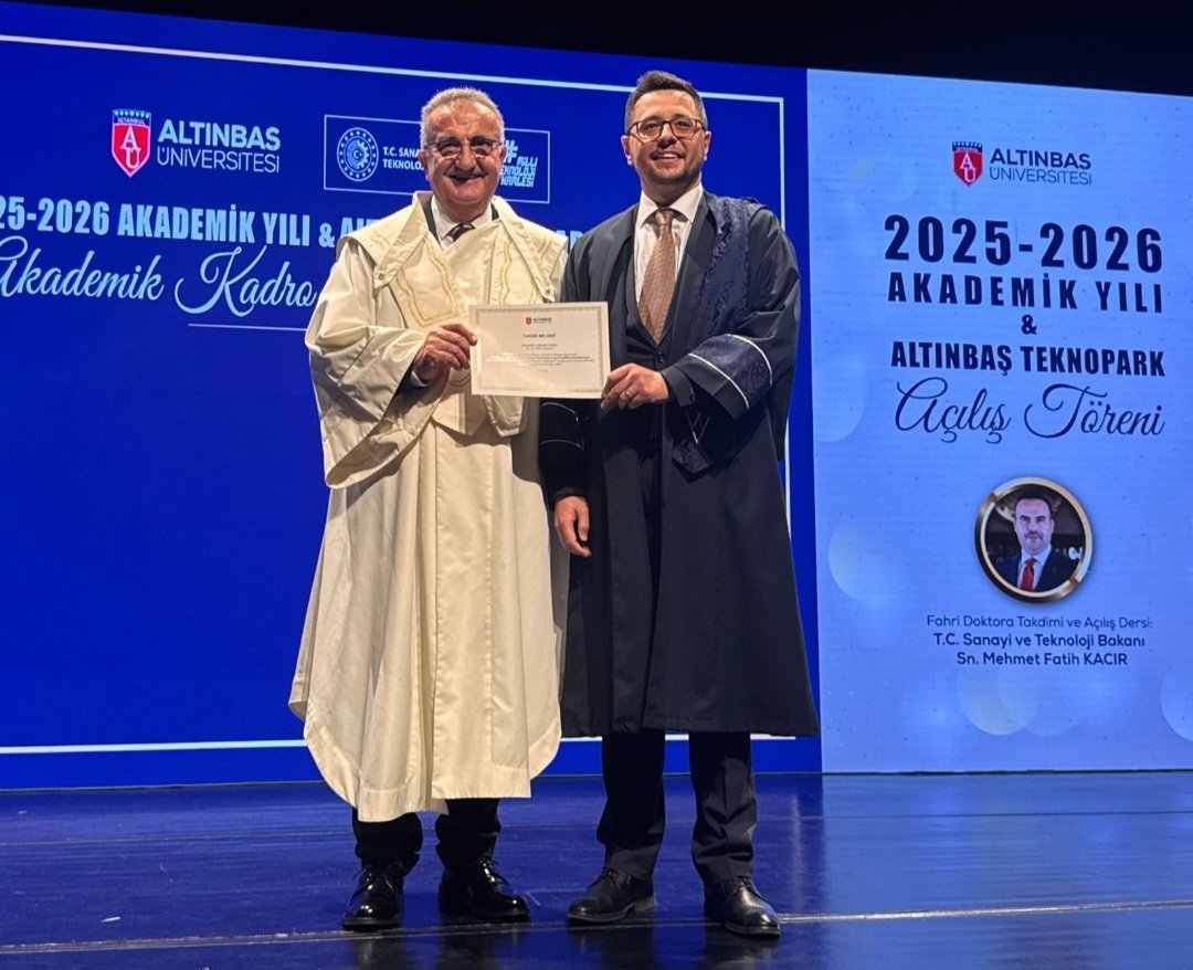 TÜBİTAK 1001 projem nedeniyle 2025–2026 Akademik Yılı Takdir Ödülü’nü Rektörümüz Prof. Dr. Cemal İbiş hocamdan almaktan büyük mutluluk duydum.