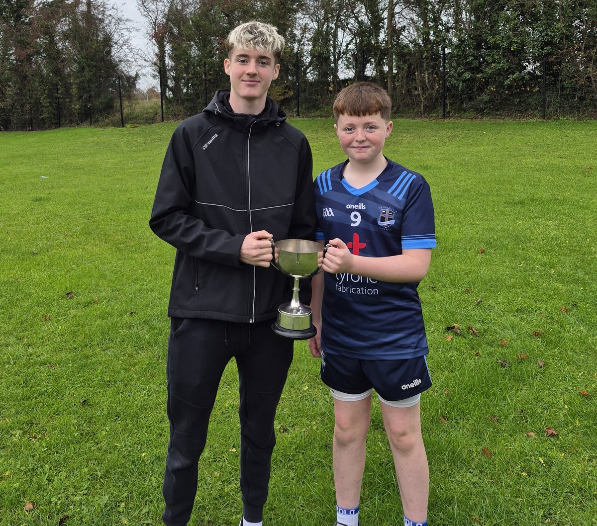 Captain Danny Hurson presented with the Corn Setanta Cup. <a href="/stciaransballyg/">St Ciaran's College</a>