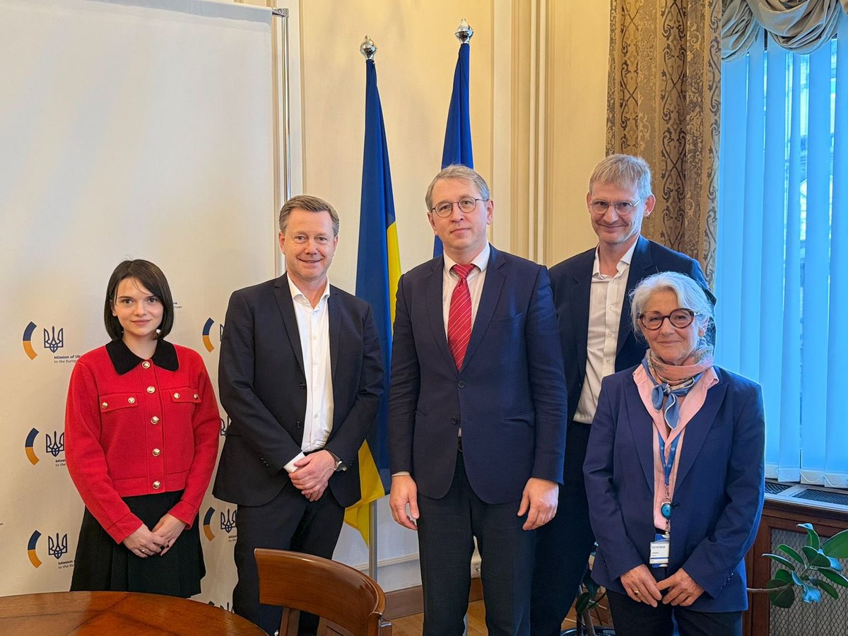Good meeting of DHM <a href="/SerhiiTereshko/">Serhii Tereshko</a> w/🇩🇰Gov's Growth Team led by Kristian Hundebøll. Discussed UA’s vast AGRI potential, common future in 🇪🇺#CAP &amp; needs for investments, innovations, green/biosolutions. Grateful to <a href="/eu2025dk/">Danish Presidency of the Council of the EU 2025</a> for its steadfast support and partnership on 🇺🇦🇪🇺 path.