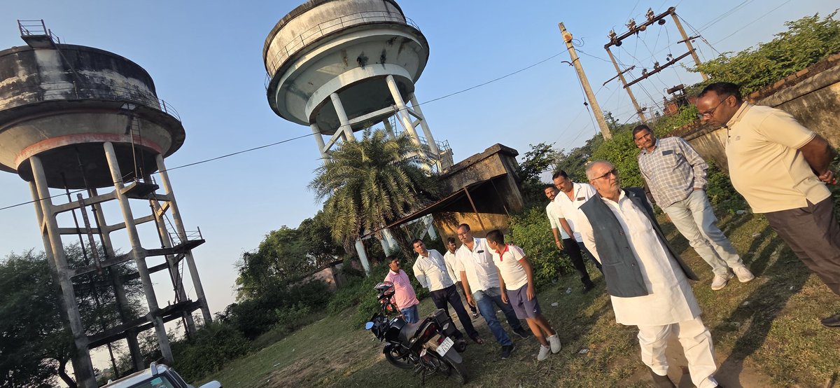 बीते 2 महीने से मोटर चोरी के कारण चौपारण चट्टी की पानी की समस्या से आप सभी को जूझना पड़ रहा था।
​आज, PHD विभाग के मोटर हाउस का दौरा किया और मामले से उपायुक्त हजारीबाग को अवगत कराया!!
 ​जल्द ही मोटर और सुरक्षा के लिए नया दरवाजा लगाकर नियमित पानी आपूर्ति बहाल कर दी जाएगी।