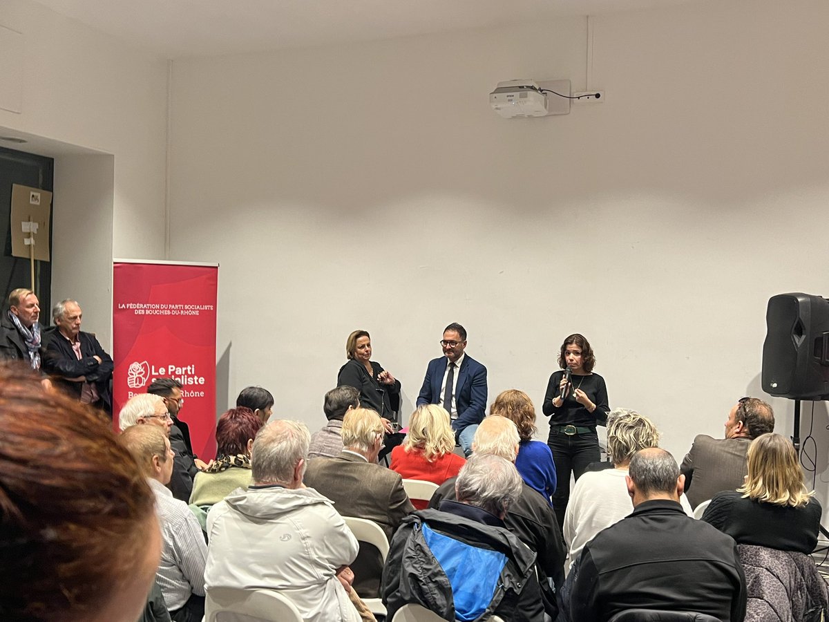 Unir__13's tweet photo. Hier soir, fidèl•e•s à nos valeurs, les membres @Unir__ avec l’ensemble du CF dans les Bouches-du-Rhône ont voté à l’unanimité la stratégie d’union de la gauche et des écologistes à Marseille avec le Printemps Marseillais, ainsi que partout dans le département. ✊ https://t.co/Dbv799NpIW