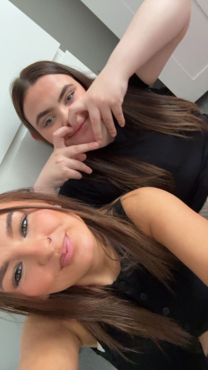 𝑪𝒉𝒆𝒚 𝒇𝒍𝒂𝒏𝒏𝒊𝒈𝒂𝒏 tweet media