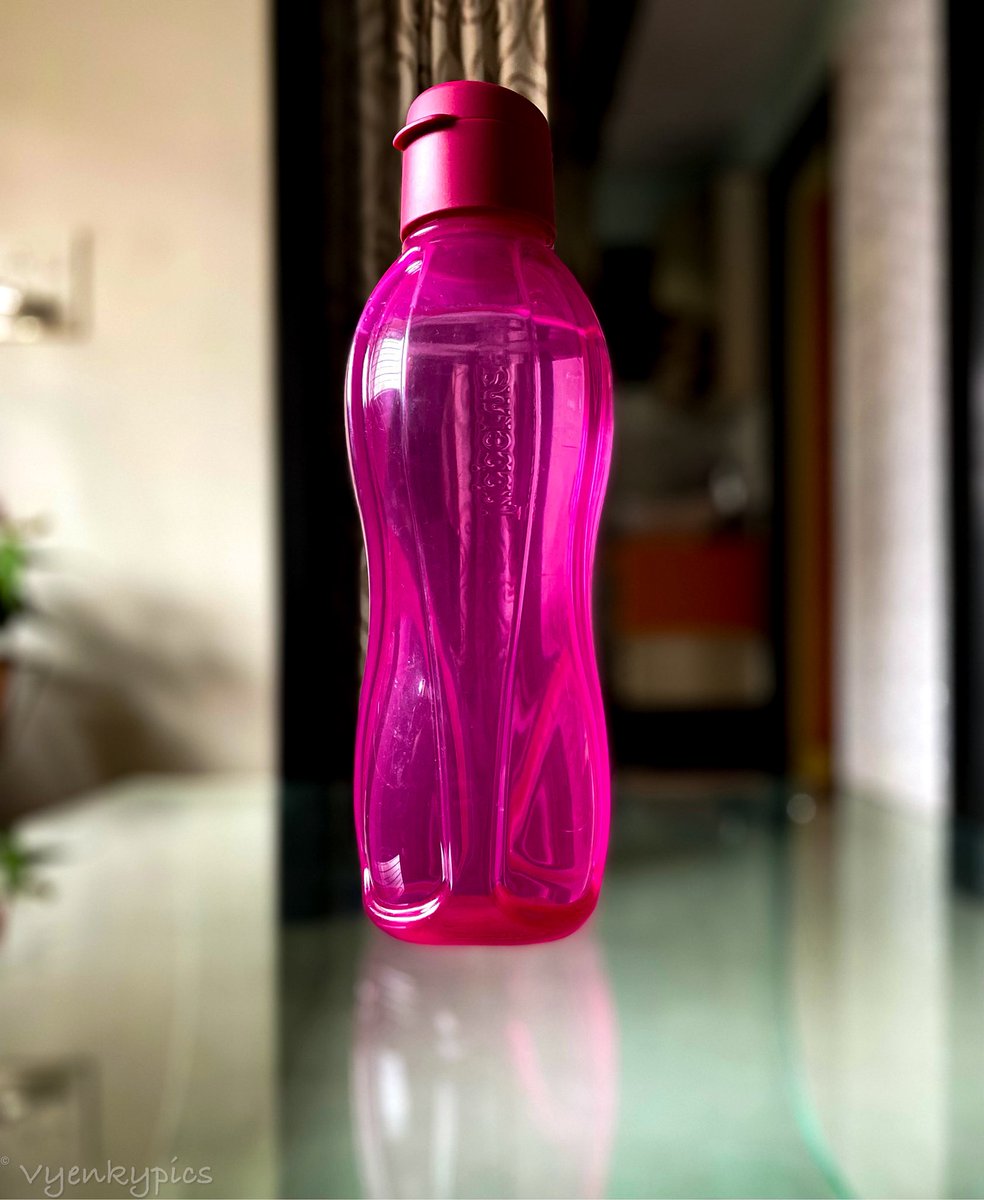 Vyenky_Khatao's tweet photo. Today’s Daily Picture Theme is 'Floating'
#Vyenkypics
#FloatingEffect https://t.co/7h8VODNzbG