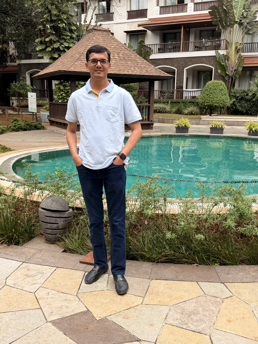 manishkapadiya's tweet image. એમ્બેવેલી માં પરિવાર સાથેના અમૂલ્ય પળો 💖
પ્રકૃતિની વચ્ચે શાંતિ, પ્રેમ અને આનંદનો અદભૂત અનુભવ 🌿✨
#AambyValley #FamilyTime #NatureVibes #MemorableMoments #ManishKapadiya