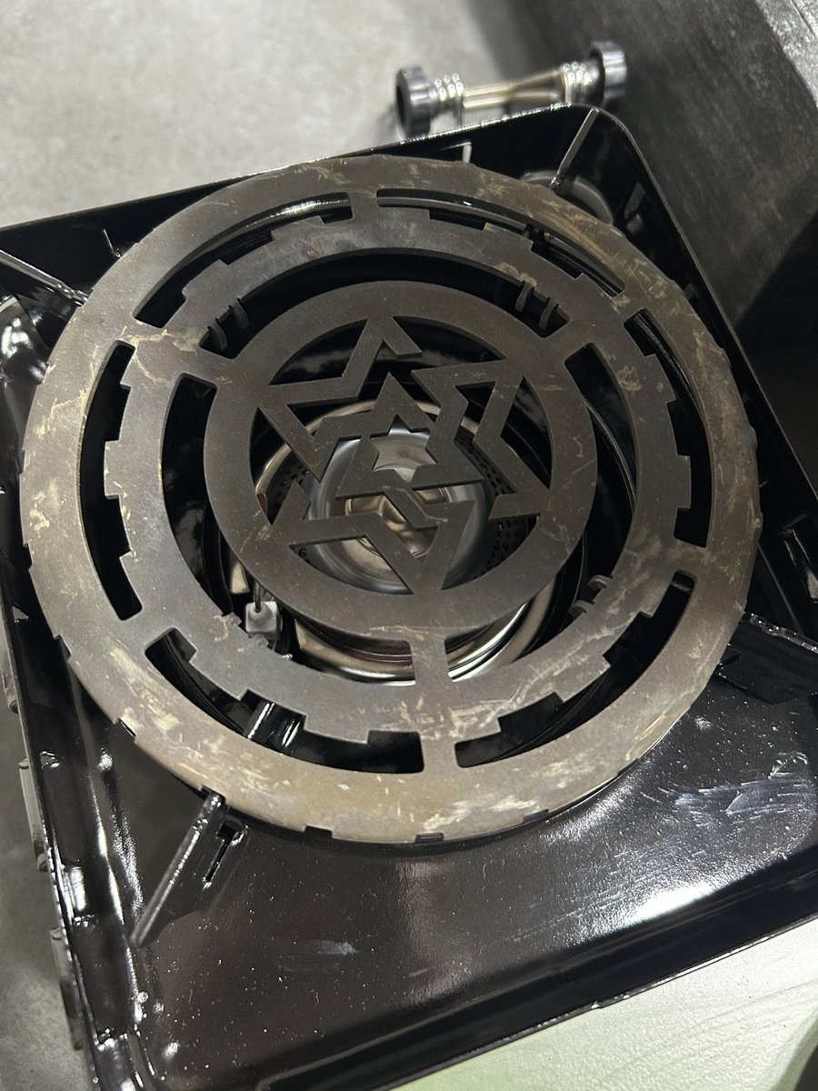 タフまるジュニアと一緒に買った
五徳が非常に良い👍ｼﾗﾝｹﾄﾞ😂