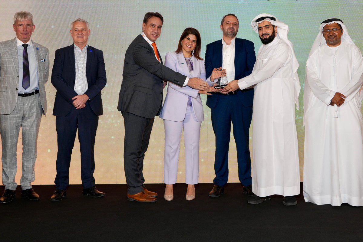 We're honored to receive ZIMAM's top private-sector award, recognizing our leadership in digital health! 🏆 Our advanced EMR, patient engagement, responsible AI, and interoperability set us apart, strengthening trust and enabling safer, smarter care. 
#Whatmattersmost