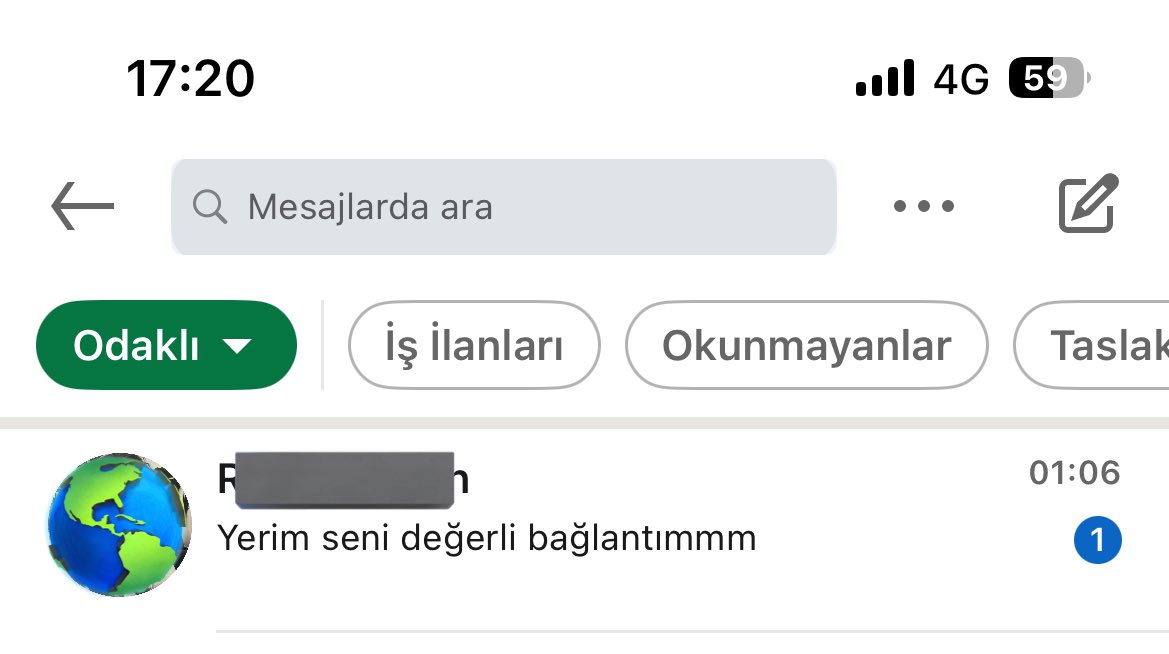 hazelbiscus's tweet photo. Linkedlnden bile darlayan arkadaş en sevdiğimmmm https://t.co/Y4OBYfKDQE