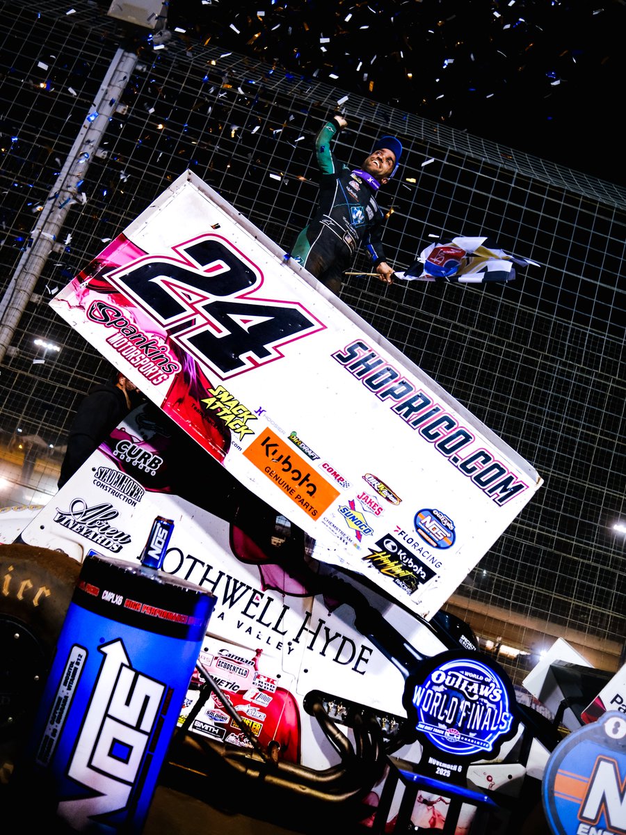 andrewsprod's tweet photo. 🏁 Big night at The Dirt Track at Charlotte!
Congratulations to Rico Abreu and Hudson O’Neal on their victories last night! 👏
Both drivers continue to show what it takes to win at the highest level. #AP #QuickChangeGears https://t.co/uoFvRZi1FW
