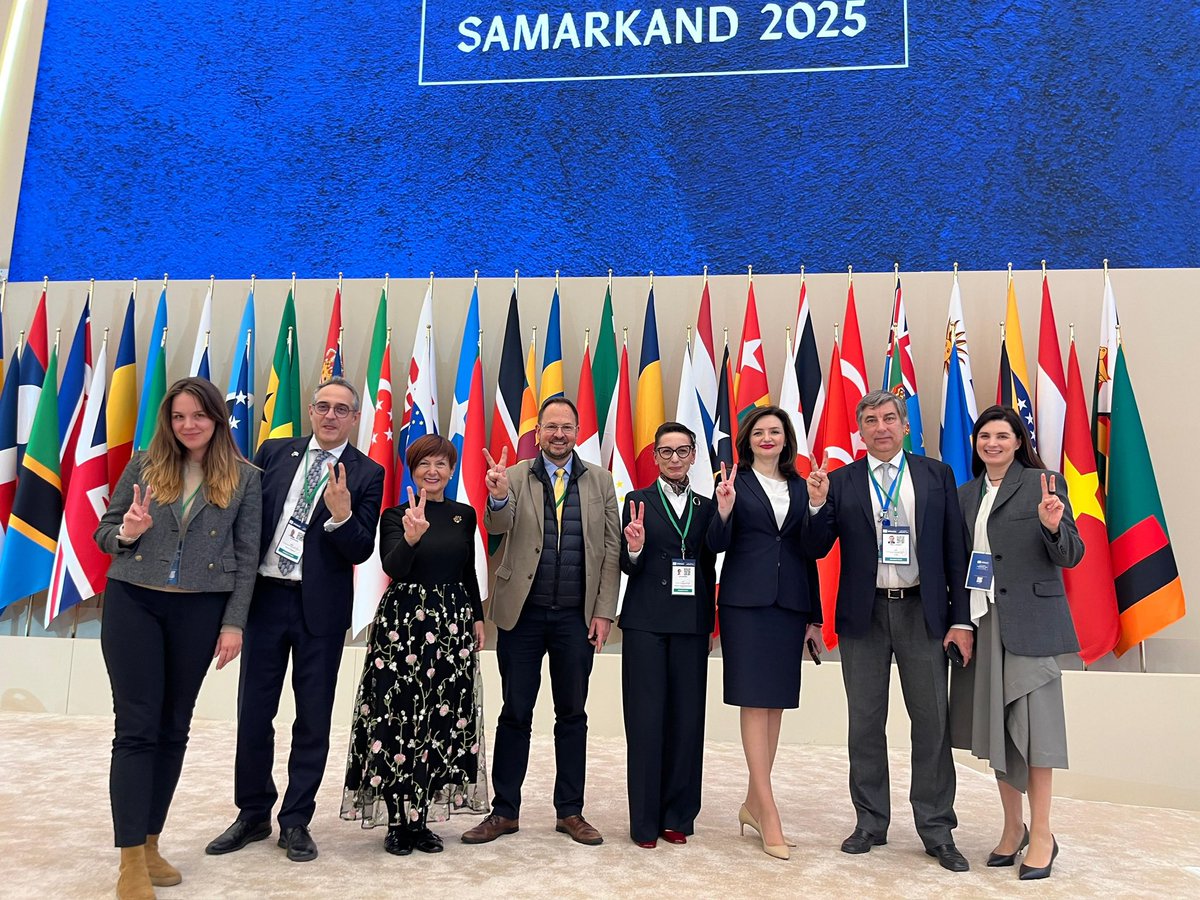 Congratulations to Ukraine, Moldova and Romania for being elected to the Executive Board of <a href="/UNESCO/">UNESCO 🏛️ #Education #Sciences #Culture 🇺🇳</a> for 2025–2029 🇺🇦🇲🇩🇷🇴 👏

Our heroes of Electoral Group II #UNESCO 🌍
#unescoGC