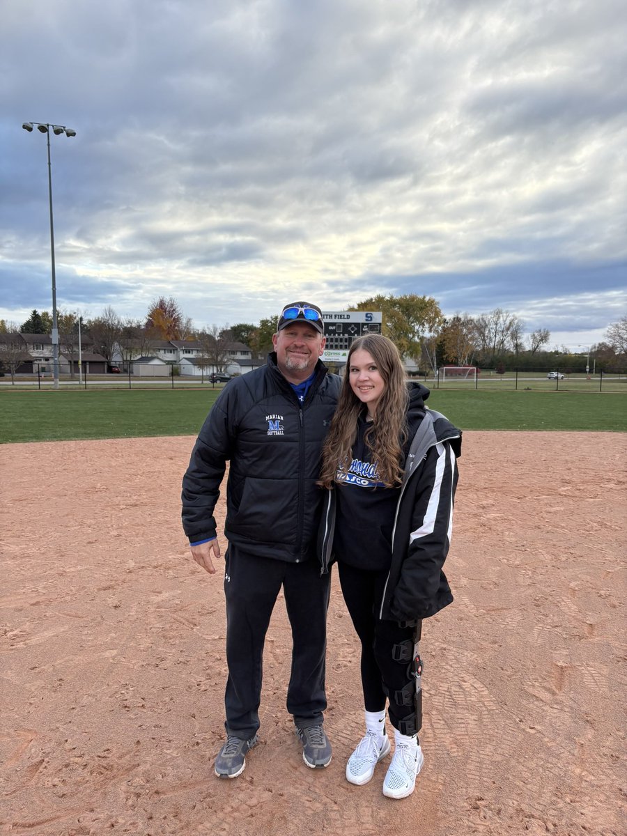 Kaylee Romanski (K-Ro) tweet media