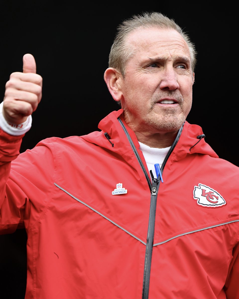 THE ONE &amp; ONLY SPAGS LEADING THE #KCBABY CHANT‼️

<a href="/Chiefs/">Kansas City Chiefs</a> legend Spagnuolo will get <a href="/cpkcstadium/">CPKC Stadium</a> fired up for playoffs on Sunday at 11:30AM 🗣️

Buy tickets: bit.ly/PlayoffTix11925