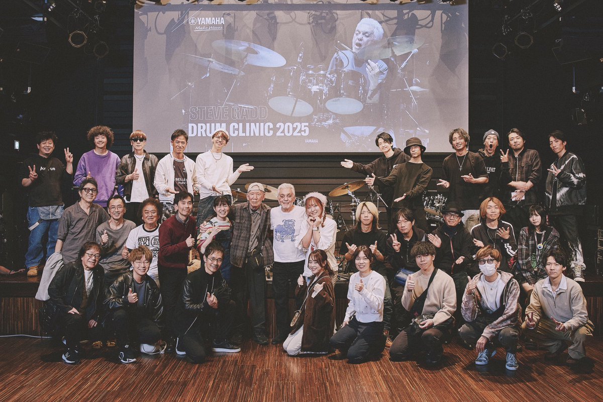 Steve Gaddさんのクリニックにお邪魔しました！

もう、全てを超越してるはずやのに今もなお新しいテクニックを追求されていて本当に「神」(😭)

演奏はもちろん、マインド面も本当に考えさせられることばかりでした(😆)

Photo by Taichi Nishimaki