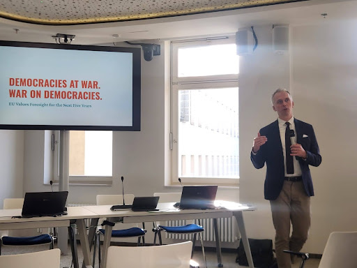 The EU is evolving from a peace-and-prosperity project into a defence project - raising tough questions about how to build up both security and democracy.

This Thursday, we presented our new report: “Democracies At War. War on Democracies” in Prague, outlining 4 major scenarios
