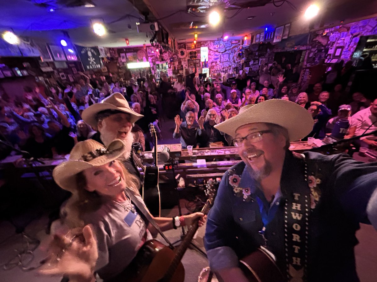 Dallas Moore tweet media