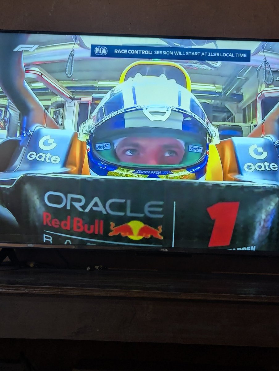 ketua izin dulu mau nonton epwan