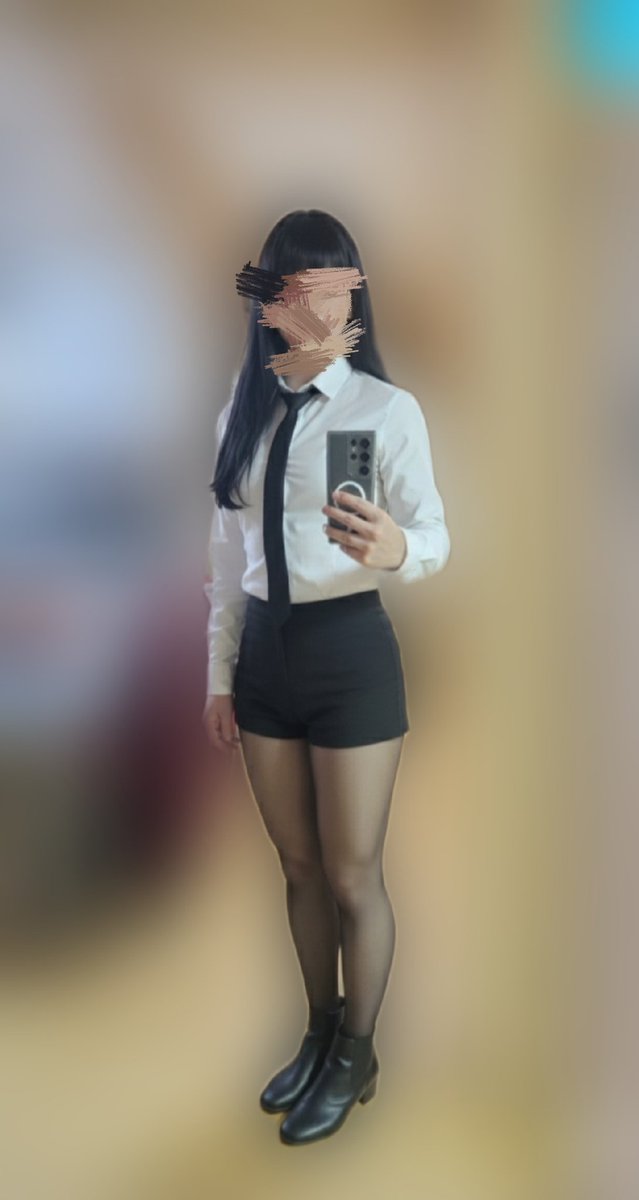 nihsoow19's tweet photo. 갠적으로 나 셔츠 안 어울리는거 같아...
일단 몸이 안 이뻐ㅠ

#여장 #시디 #CD #femboy https://t.co/rMudkhVD9q