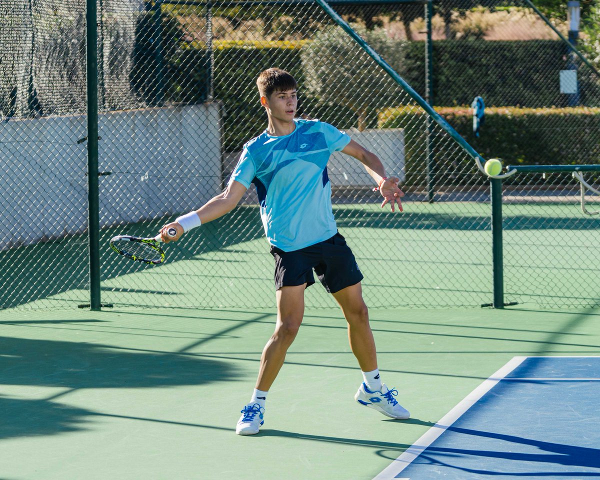 rnadalacademy's tweet image. The Alcaraz brothers on @rnadalacademy courts! 🎾 

@carlosalcaraz  played the 2019 Rafa Nadal Open by Movistar, and Jaime is now showing his skills in the #RafaNadalTour by Santander.