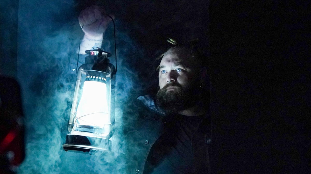 🚨 Bray Wyatt avait obtenu en 2005, son diplôme à la Hernando High School à Brooksville, en Floride, où il était membre des équipes de lutte et de football américain.

Vingt ans plus tard, l'établissement lui rend hommage en créant une bourse d'études à son nom. De plus, le