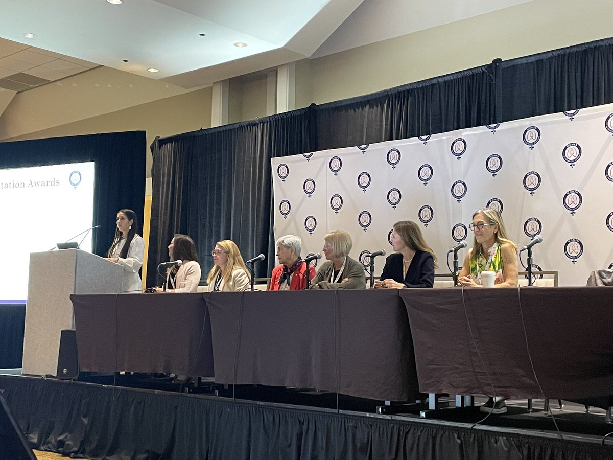 AlexandriaSoto_'s tweet image. Reflecting on my time at #WTS2025, it was an empowering and educational experience. Grateful to start building such an key network with women surgeons early!

Thank you @WomenInThoracic for the chance to present our research on family accommodations! @DukeBladegirl @lisacannada