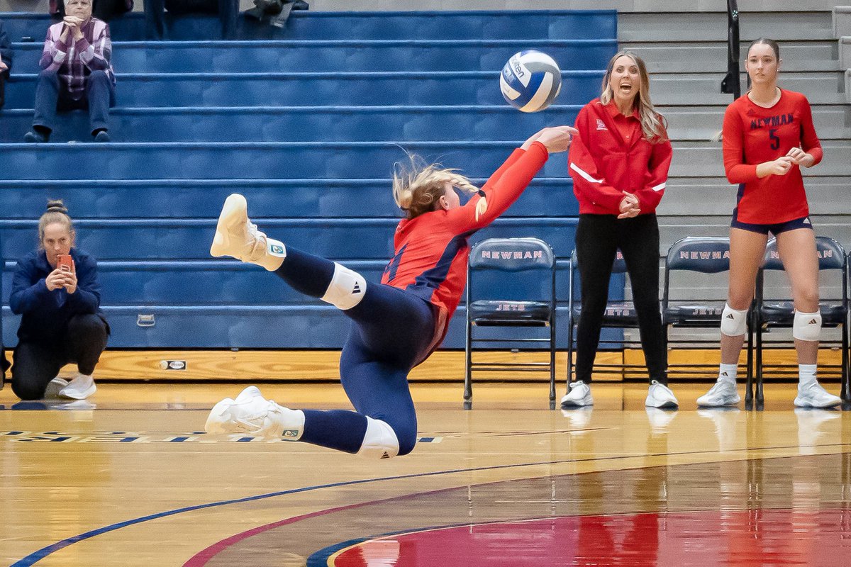NewmanU's tweet image. See some of the best photos of the week! 

The past week saw your Newman Jets travel to Wichita State 🏀 and play host for MIAA Volleyball 🏐

Captured by our favorite Richard Rico😃 bit.ly/4ossKRa