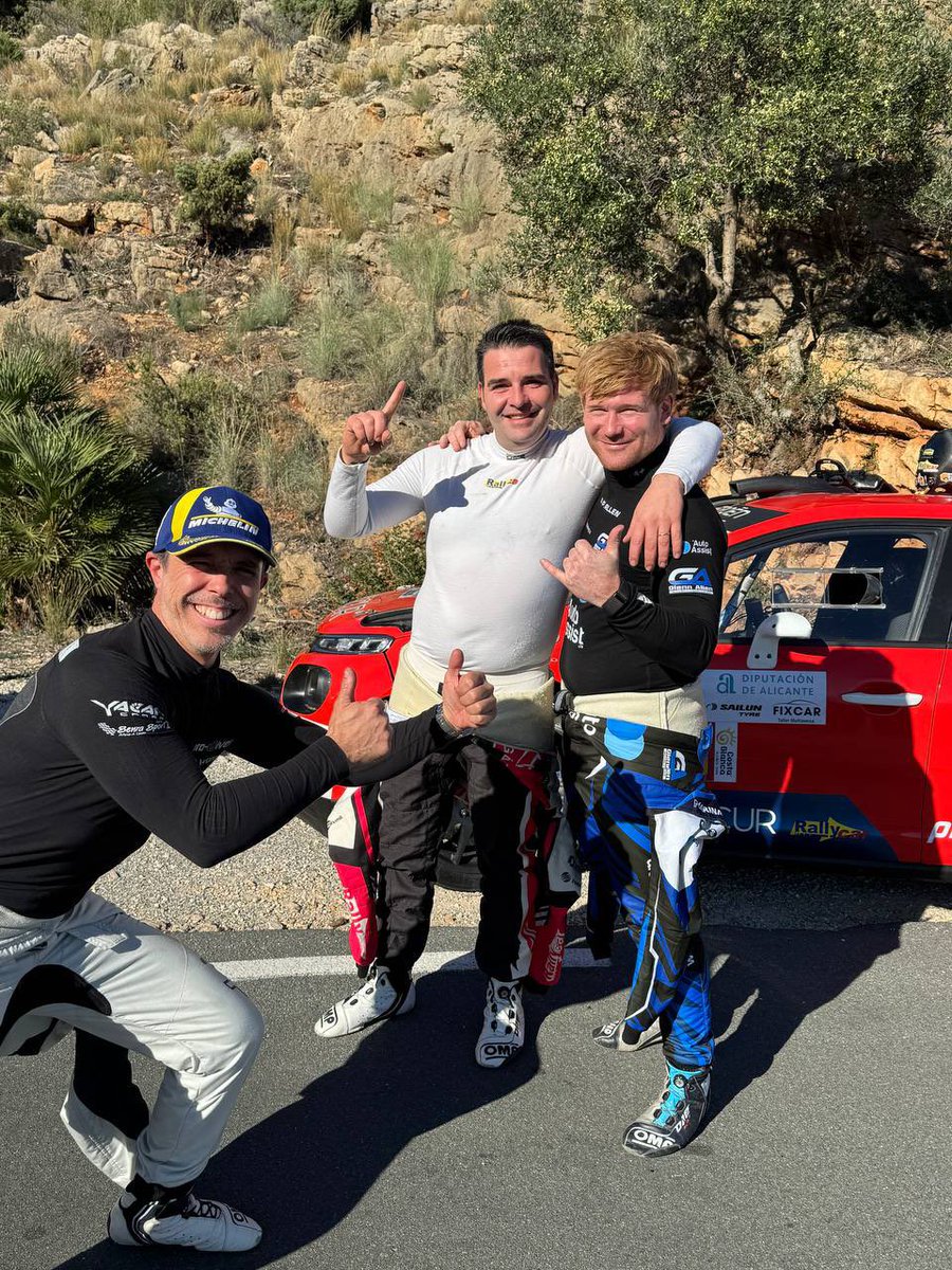 RallyCast tweet media