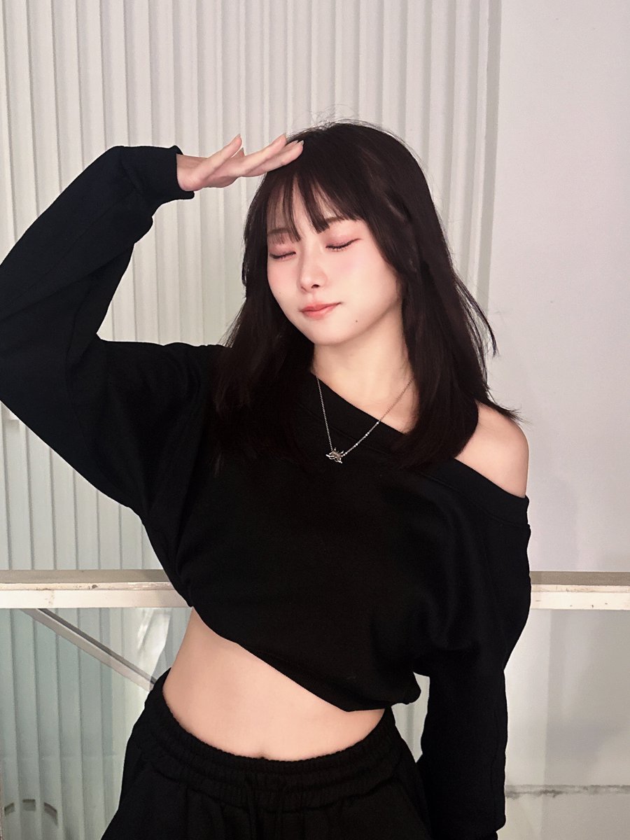 MomokoHashimoto's tweet image. おやもーこ🛌🍑

まっくろもこさん🐈‍⬛
あたたかくして寝てねえ🛌

#高嶺のなでしこ #たかねこ