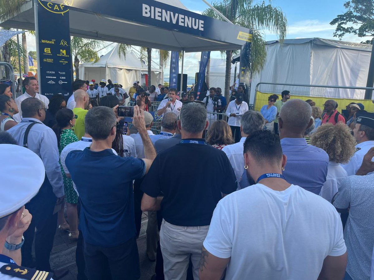 Académie de Martinique tweet media