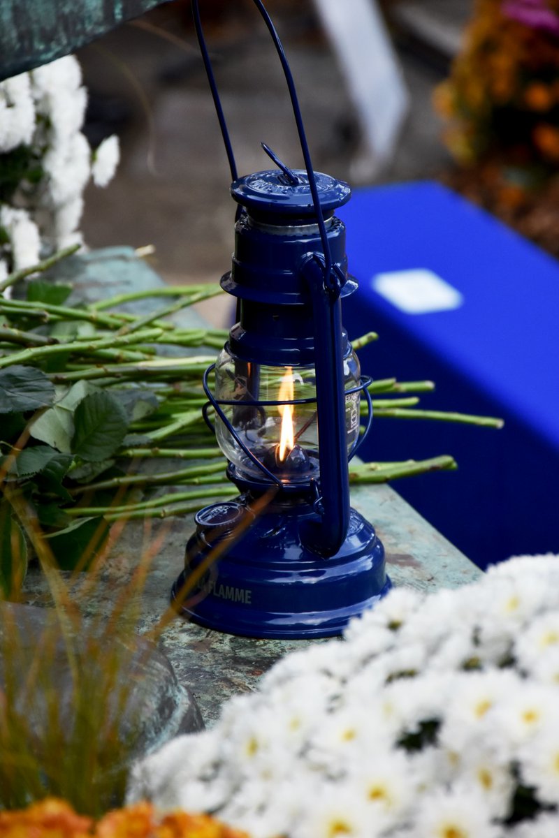 #11novembre Jour du Souvenir🇫🇷
Aujourd’hui, nous rendons hommage à tous ceux qui ont combattu et ceux qui ont donné leur vie pour la paix et la liberté.
Souvenons-nous de leur courage, de leur sacrifice et de l’importance de ne jamais oublier.🕊️

#11novembre #Armistice #Souvenir