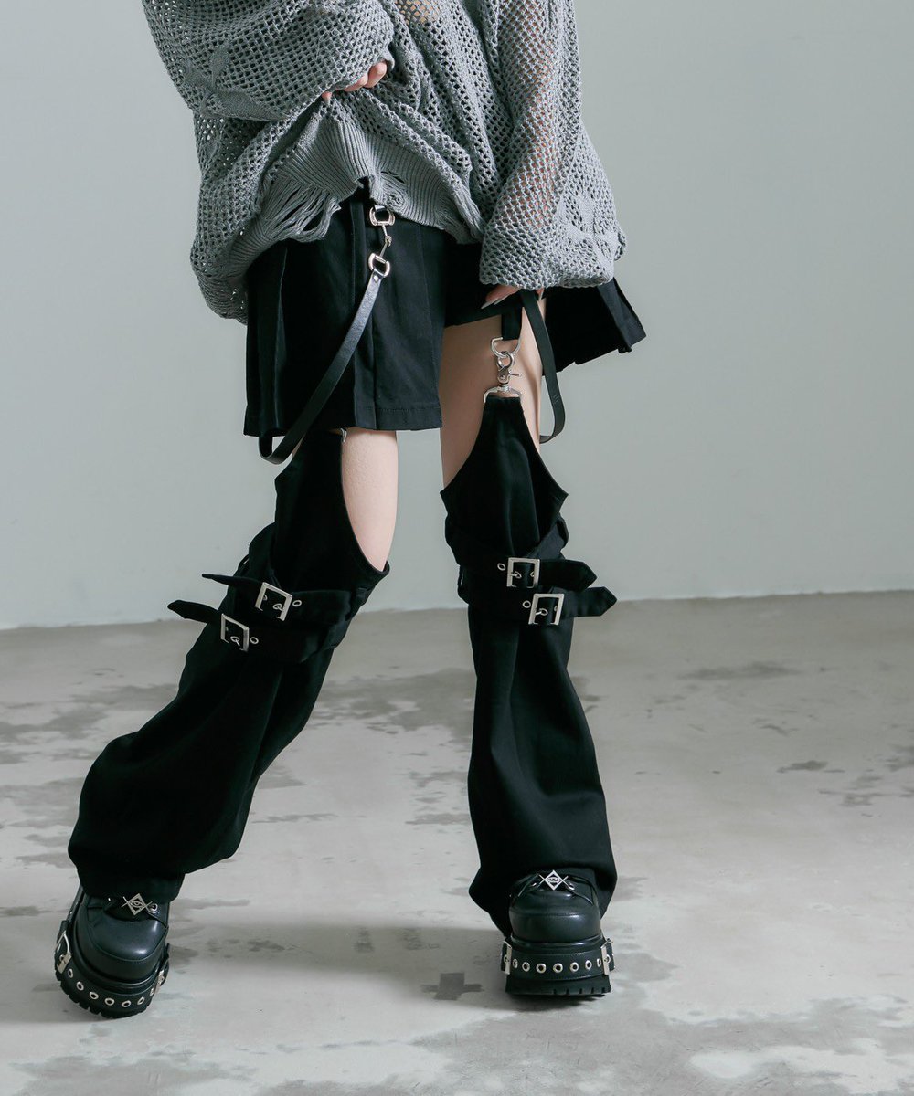 _REFLEM's tweet image. 【A&apos;GEM/9×.KOM ZOZOTOWN店】

11月8日(土)12時より販売開始

※下記URLよりご購入いただけます。

zozo.jp/brand/reflem/?…