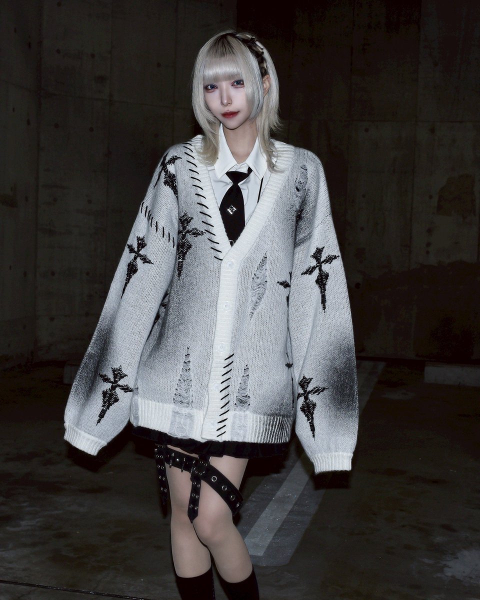 _REFLEM's tweet image. 【A&apos;GEM/9×.KOM ZOZOTOWN店】

11月8日(土)12時より販売開始

※下記URLよりご購入いただけます。

zozo.jp/brand/reflem/?…