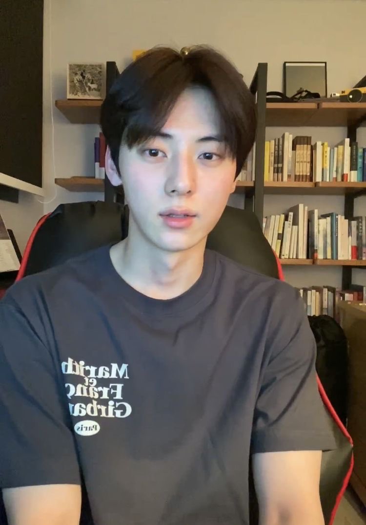 hwangsaaa's tweet photo. 그는 바로 황도황대장(복숭아느낌으로 가져온건 절대안비밀) https://t.co/dAYubvaIAH