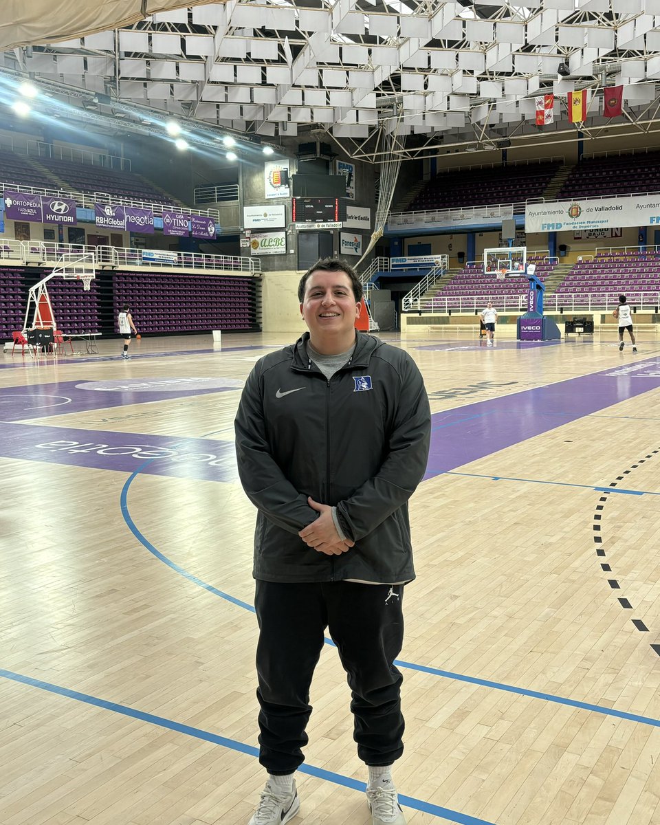 🫂 ¡Esta semana hemos recibido una visita muy especial!

Alejandro Paniagua no ha querido perder la oportunidad de acercarse a Pisuerga, aprovechando la jornada de descanso de <a href="/GrupoAlegaCant/">Grupo Alega Cantabria</a>.

🙌 ¡Esta es tu casa! ¡Mucha suerte para esta temporada!

<a href="/UEMC/">UEMC</a> #BaloncestoValladolid