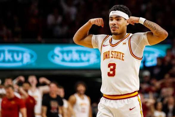Iowa State guard Tamin Lipsey stats through 2 games (per game):

14 Pts
5 Reb
5.5 Ast
5 Stl

Only 1 turnover 

Stat sheet stuffer. Criminally underrated. Look out for Iowa State this season 👀